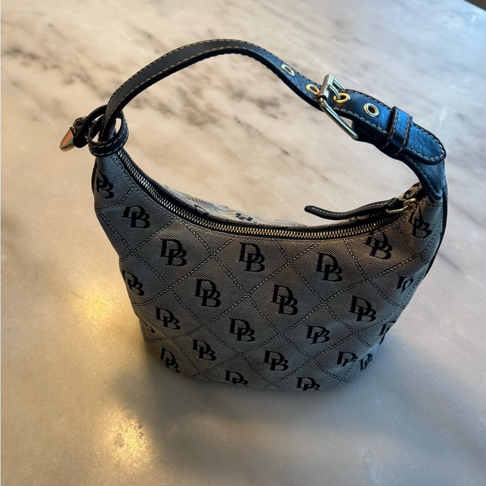 Dooney & Bourke handbag
